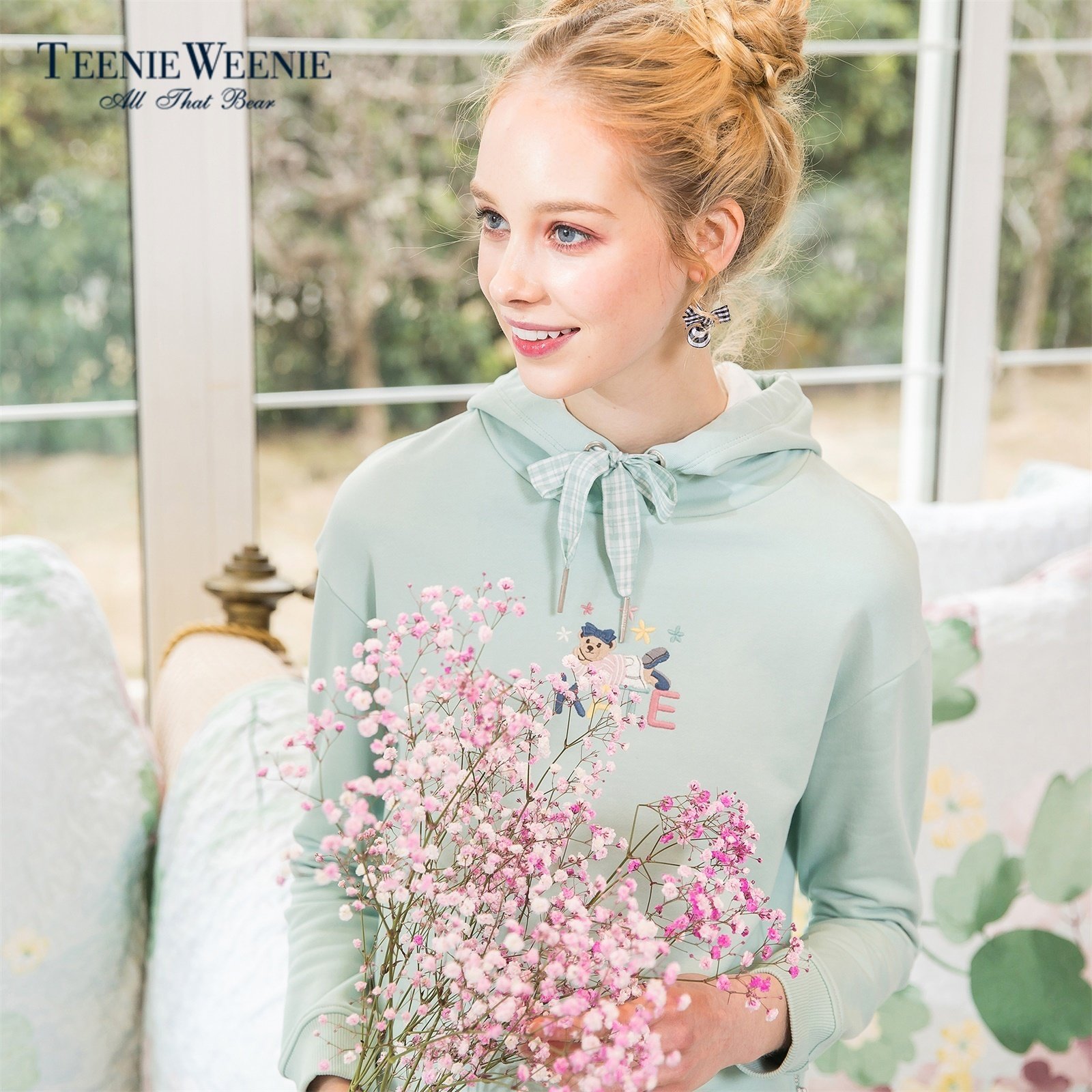 Sweatshirt femme TEENIE WEENIE - Ref 3216123 Image 1