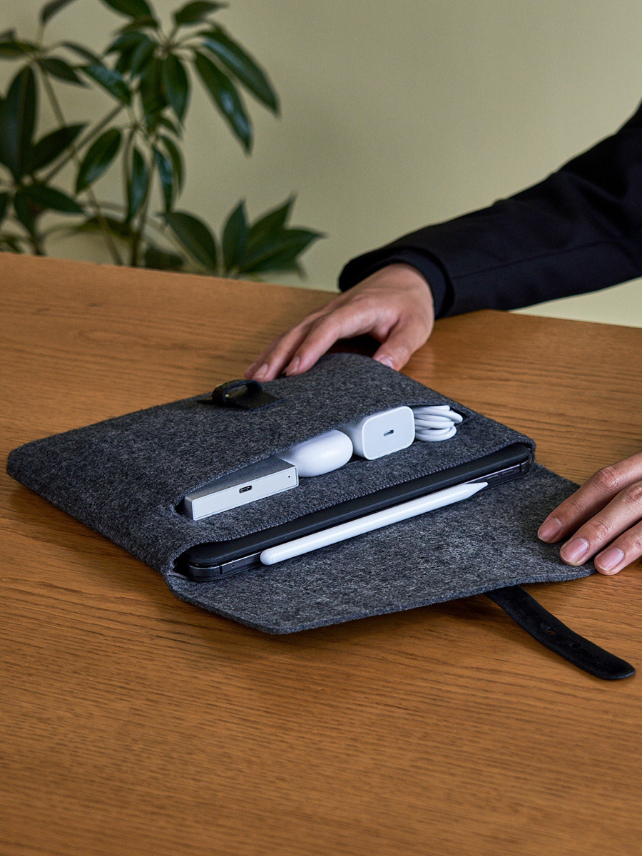 Suoran tablet liner bag for Apple iPad Pro11 12 9Air10 9 inch 10 2 can be installed with keyboard shock absorption hand holding wool felt power data cable storage bag