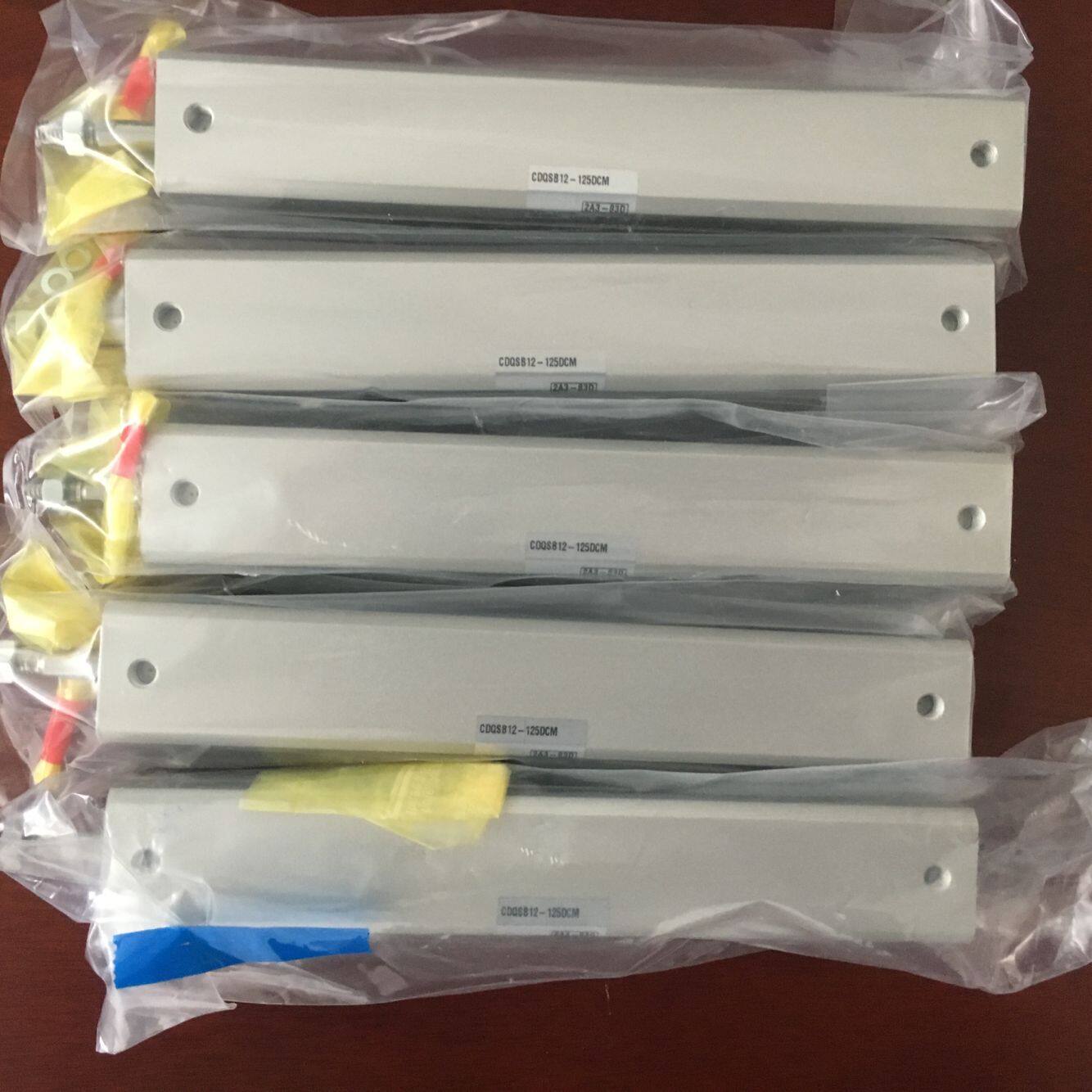 New original SMC standard cylinder CDQSB12-125DCM fake one pay ten spot