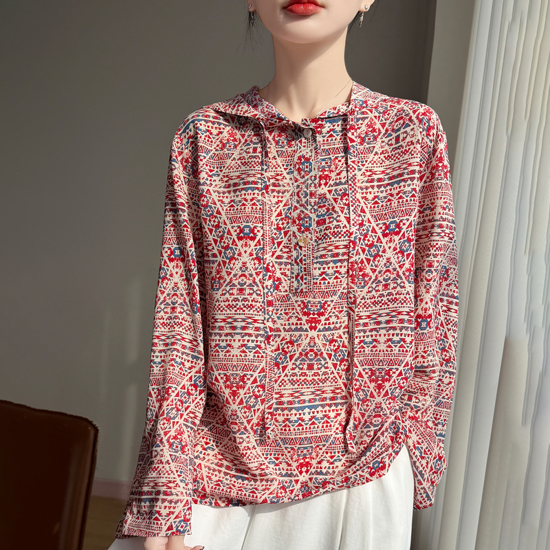 Double Crepe Ethnic Style Patterned Printed Thin T-Shirt for Women, Hooded Pullover, Loose-Fitting Base Shirt, Slightly Sheer Color-Blocked Hooded Top Double Crepe Ethnic Style Patterned Printed Thin T-Shirt for Women, Hooded Pullover, Loose-Fitting Base Shirt, Slightly Sheer Color-Blocked Hooded Top