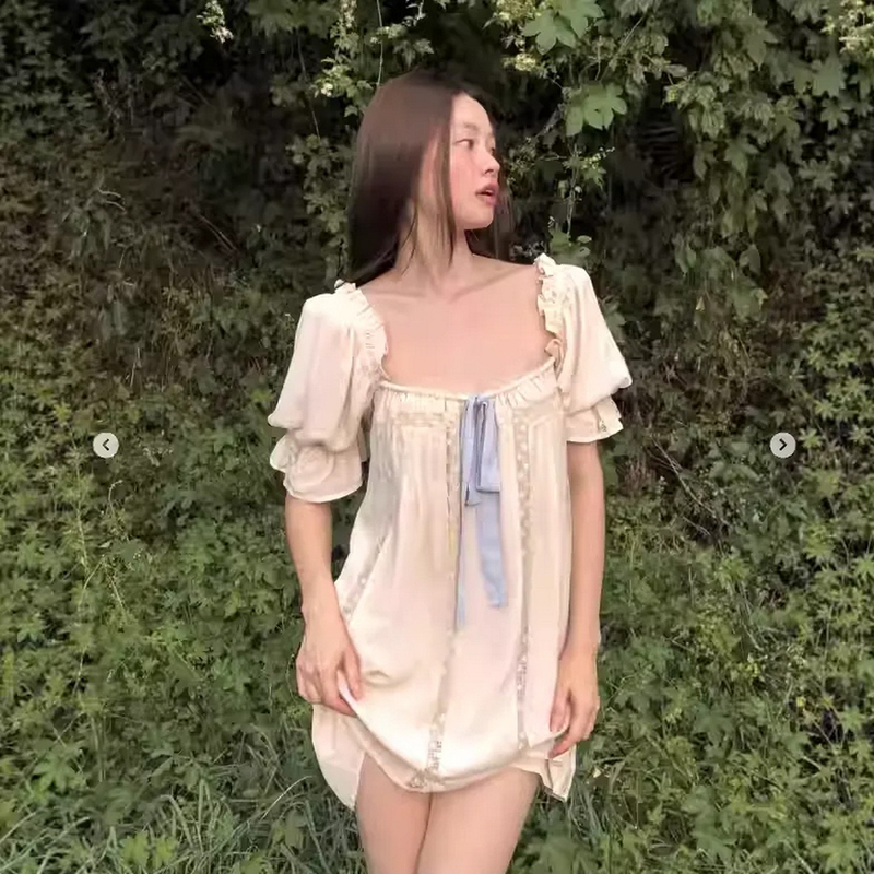 Ins Blogger's Same Style French Court Vintage Girly Style Lace Patchwork Color-Blocking Bow Puff Sleeve Dress