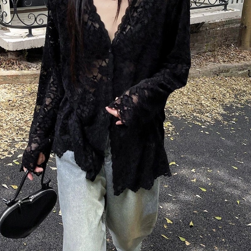 Long-Sleeved Shirt for Women, 2026 Spring New Style, High-End Popular Base Shirt, High-End Sweet and Spicy Hollow Lace Top