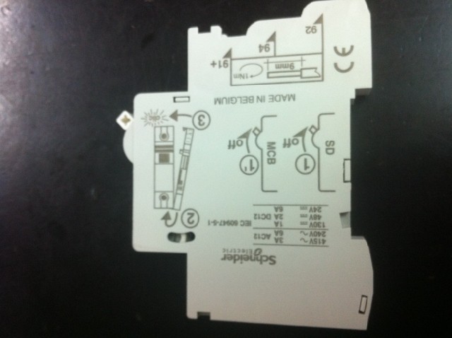 Alarm contact SD 26927 for OSMC32 C65 circuit breaker