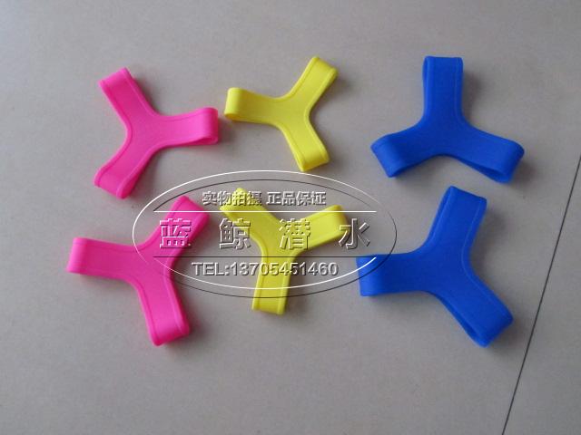 Frog Shoes Anti-Fall Triangular Ring Feet Webbed Anti-Drop Triangle Ring Feet Webbed Anti-Escape Ring Water Shoes Anti-Off Ring