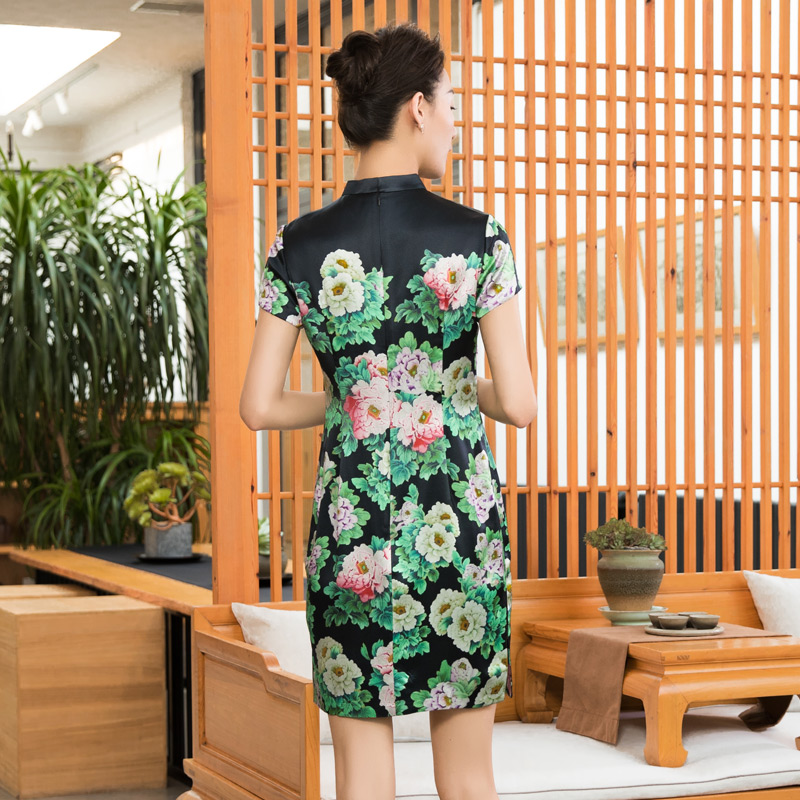 Silk skirt, mini-skirt, cheongsam, Chinese style Silk skirt, mini-skirt, cheongsam, Chinese style