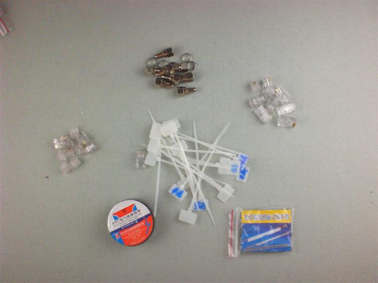 Optical fiber box Weak current box Accessories required for installation 1 pack