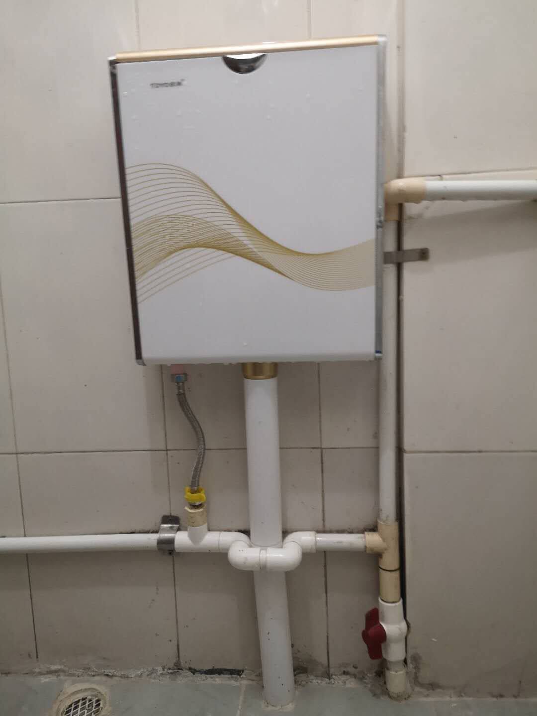 2022 Tongyou Sanitary Ware new household dressing room squatting toilet energy-saving high-impact E7 wall-mounted bathroom flushing tank