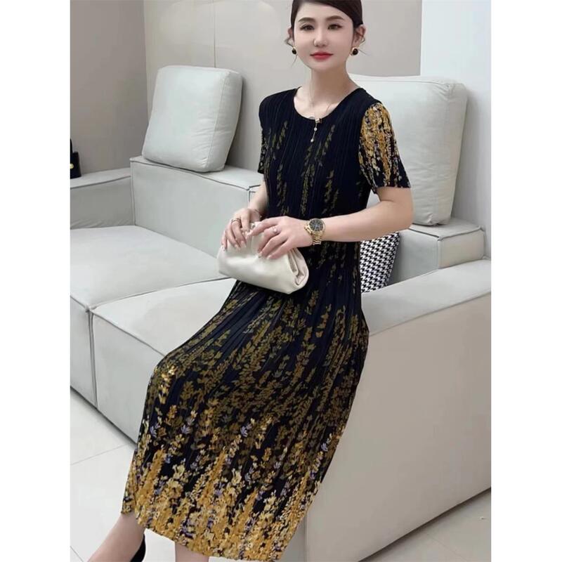 High-End Pleated Dress with a Large Hem for Women, Long Style, Summer 2024, Stretchy, Loose, Slimming, Stylish and Elegant Pleated Skirt