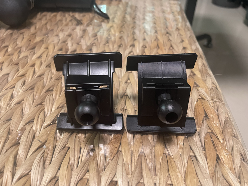 Reproduced Version of the Official Mobile Phone Holder Base for Lynk & Co 09