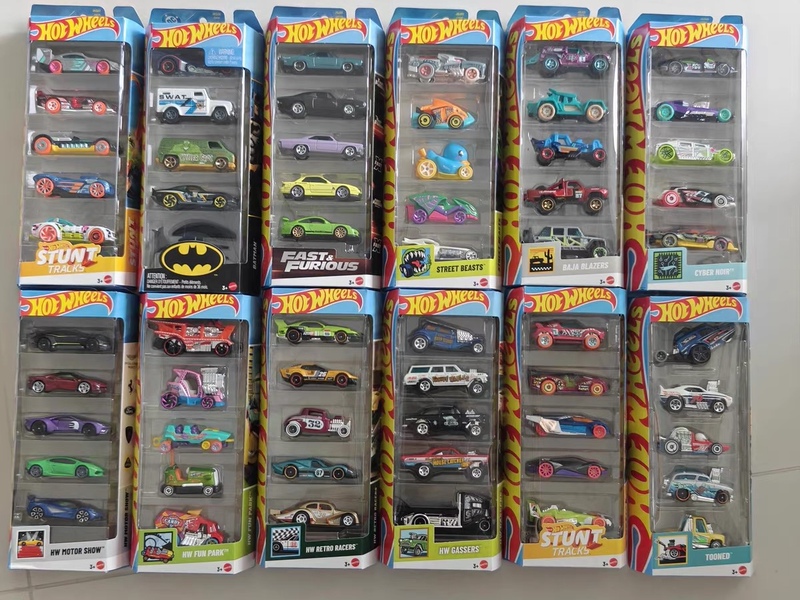 In-Stock Hot Wheels Small Sports Car Track Car Racing Car Alloy Car Model Children's Toys Five-Pack