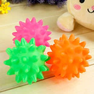 波奇网 宠物用品狗狗橡胶玩具发声球多种款式随机发放 狗狗大爱