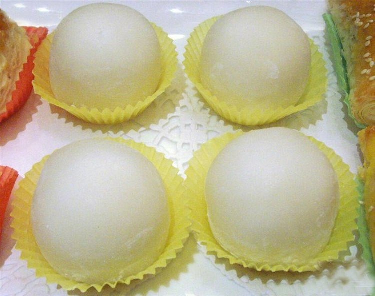 Làm Snow Mei Niang Tool Ball Cake Mold Jelly Mold Anode Shallow Hình bán nguyệt Tự làm Snowberry Mulberry Khuôn Pudding Khuôn - Tự làm khuôn nướng khuôn làm kem que