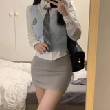 Студенческая юбка в складку, синий комплект, приталенный жилет, осенняя, в американском стиле, с акцентом на бедрах, 3 предмета