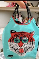 Синие маленькие бретели