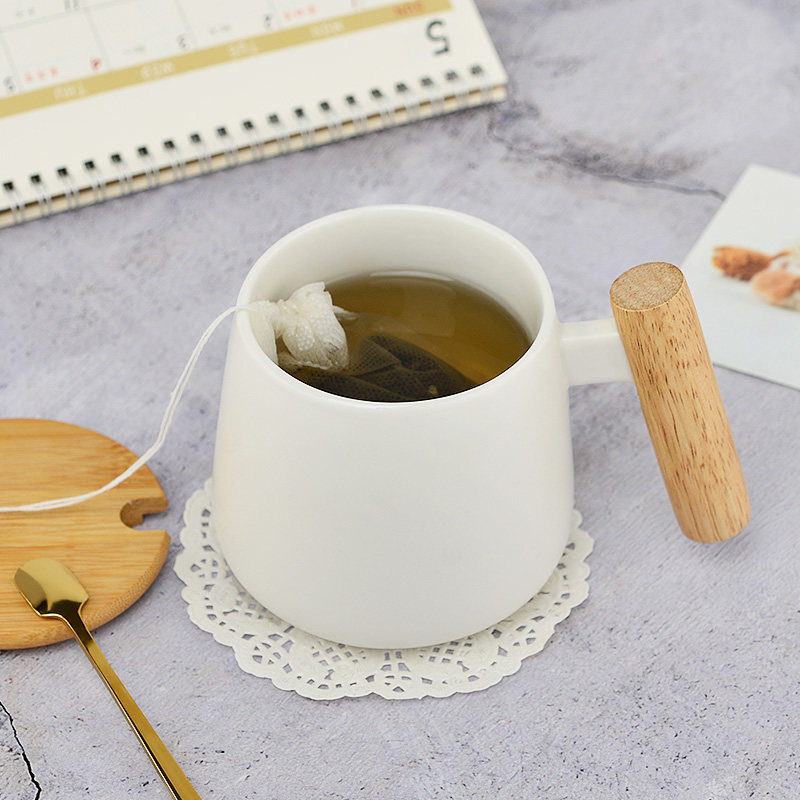 Coffee Milk Cups Men And Women's Ceramic Cups Lovers Mark Cup With Lid Spoon Office Cups Water Cup Brief Nordic Ins