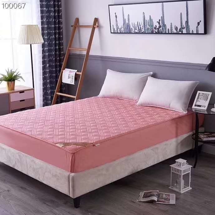 Quilted Embroidered Solid Color Soft Fit Machine Washable Laminated Cotton Elasticated Fitted Sheet