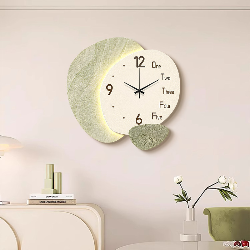 Creative Art Clock Wall Clock Living Room 2026 New Model Light Luxury High-End Dining Room Home Wall Clock Wall Lamp Painting