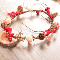 Princess bride headdress beautiful pastoral natural Berry pine cone Star multi-meaty wreath wedding photo accessories