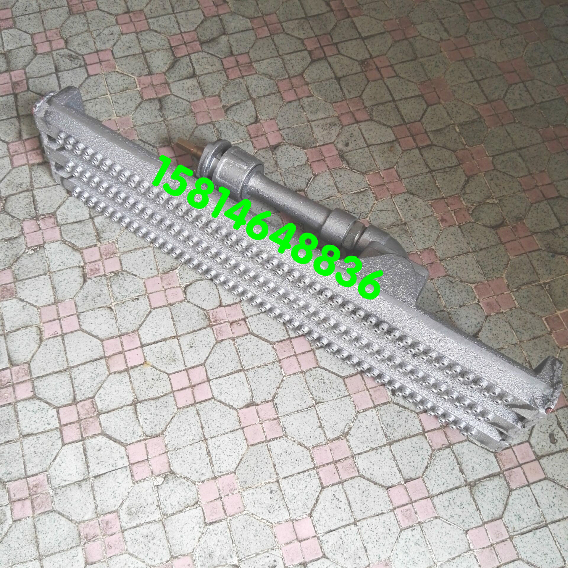 Infrared gas burner combustion engine triptych fire to spray the fire