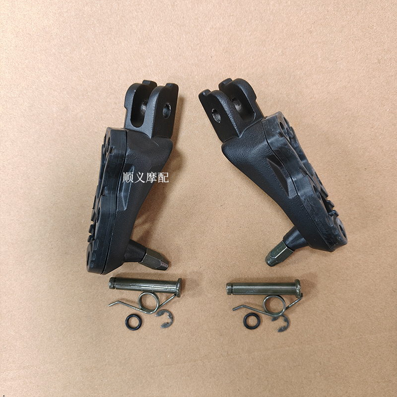 Suitable for Lifan motorcycle KPM200 LF200-3B front foot pedal, front foot rest, pedal front pedal