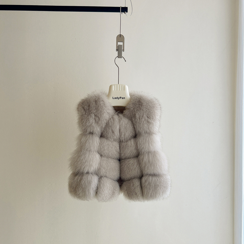 Little Sweetheart Full Fur Fox Fur Vest for Women 2026 New Autumn and Winter Style Elegant Young Short Vest Coat