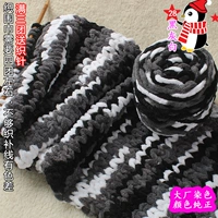 28 Черно -серый цветок