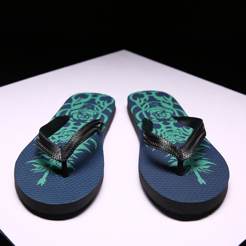Dép cỡ lớn dép xỏ ngón nam mùa hè giày không trơn trượt pinch nhà trong nhà phòng tắm nhựa sandal thủy triều dép crocs nam
