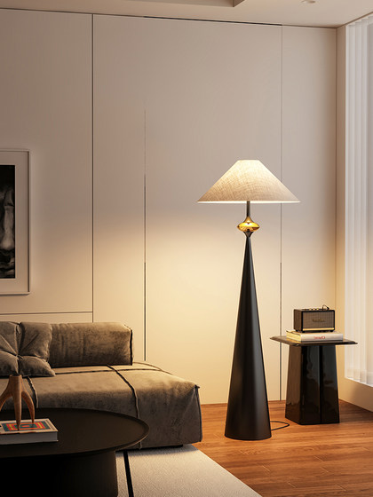 Qingyao Italian Minimalist Light Luxury Living Room Floor Lamp Sofa Side Mid-Century Style Atmosphere Decorative Lamp