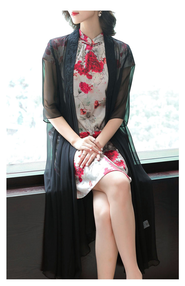 2018 phong cách Trung Quốc lá cờ quốc gia với màu đỏ cheongsam khăn choàng bên ngoài chiếc áo đan len trong áo gió dài kem chống nắng quần áo thời trang nữ cao cấp
