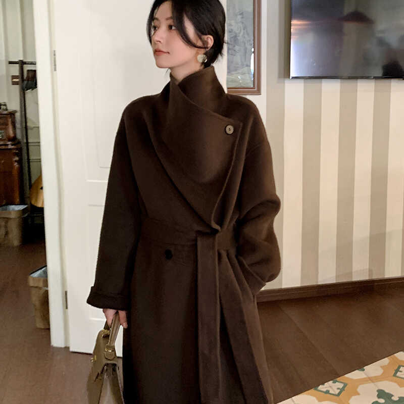 High-End Camel Wool Double-Sided Cashmere Coat for Women, Loose-Fitting, Warm, Long Style with Belt, Soft and Luxurious Hepburn-Style Woolen Coat High-End Camel Wool Double-Sided Cashmere Coat for Women, Loose-Fitting, Warm, Long Style with Belt, Soft and Luxurious Hepburn-Style Woolen Coat