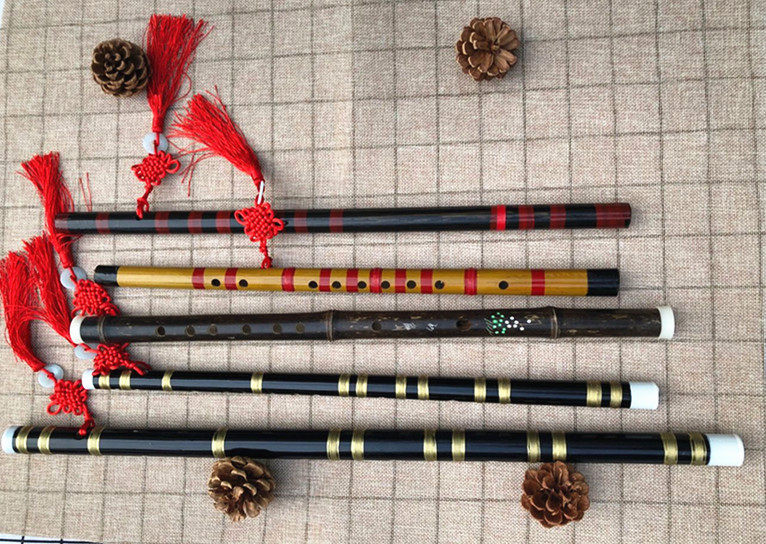 Dancing in the flute Xiao performance children's photo studio costume photography bamboo flute antique cos long flute props hanfu umbrella