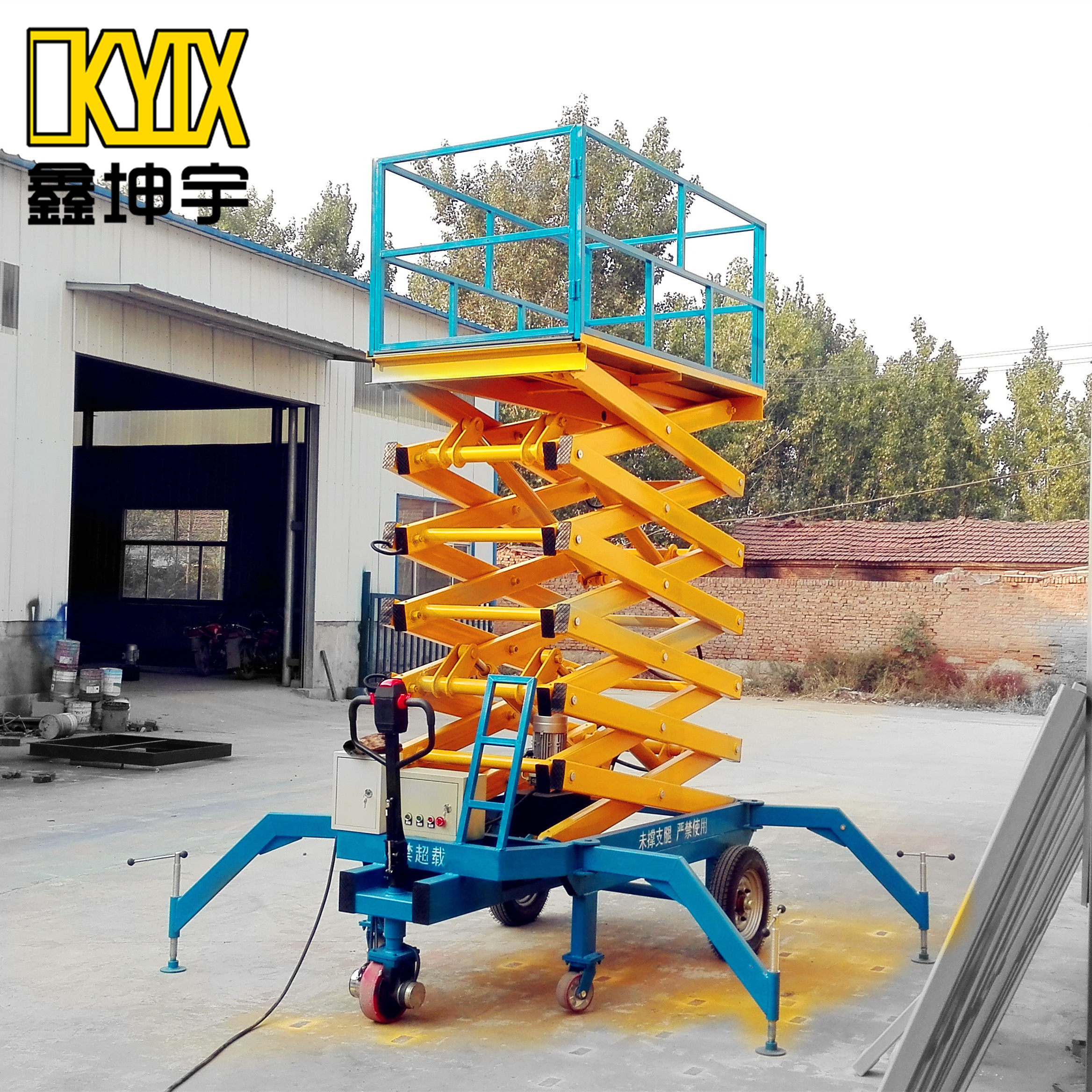 Auxiliary walking lift platform electric custom mobile semi-automatic 12-meter lift hydraulic battery lift platform car