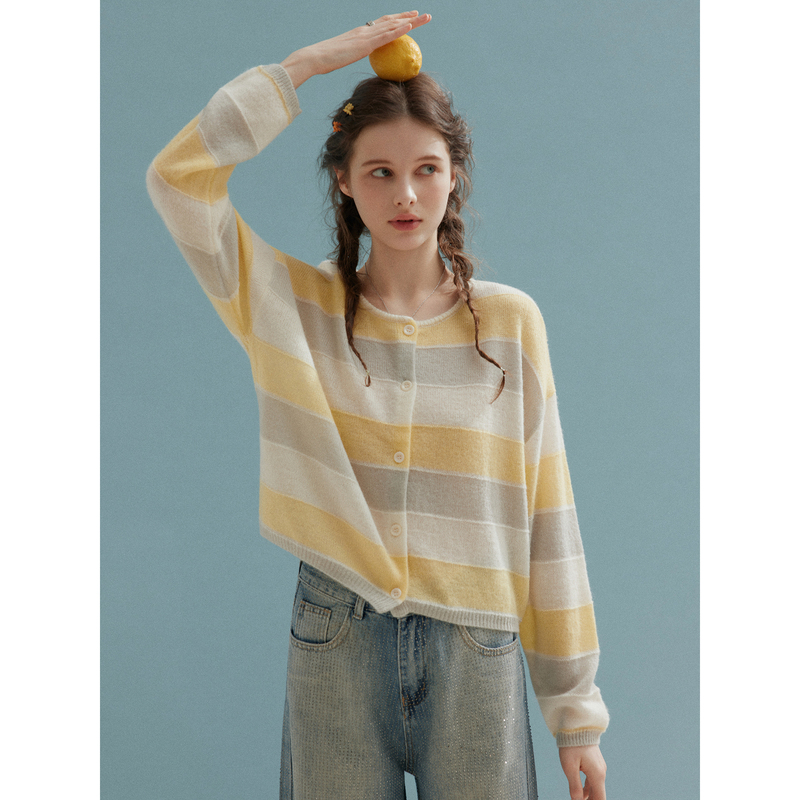 La Magie Spring and Autumn Color-Block Striped Cardigan for Women, Soft and Loose Round Neck Knitwear, Gentle Casual Style Sweater