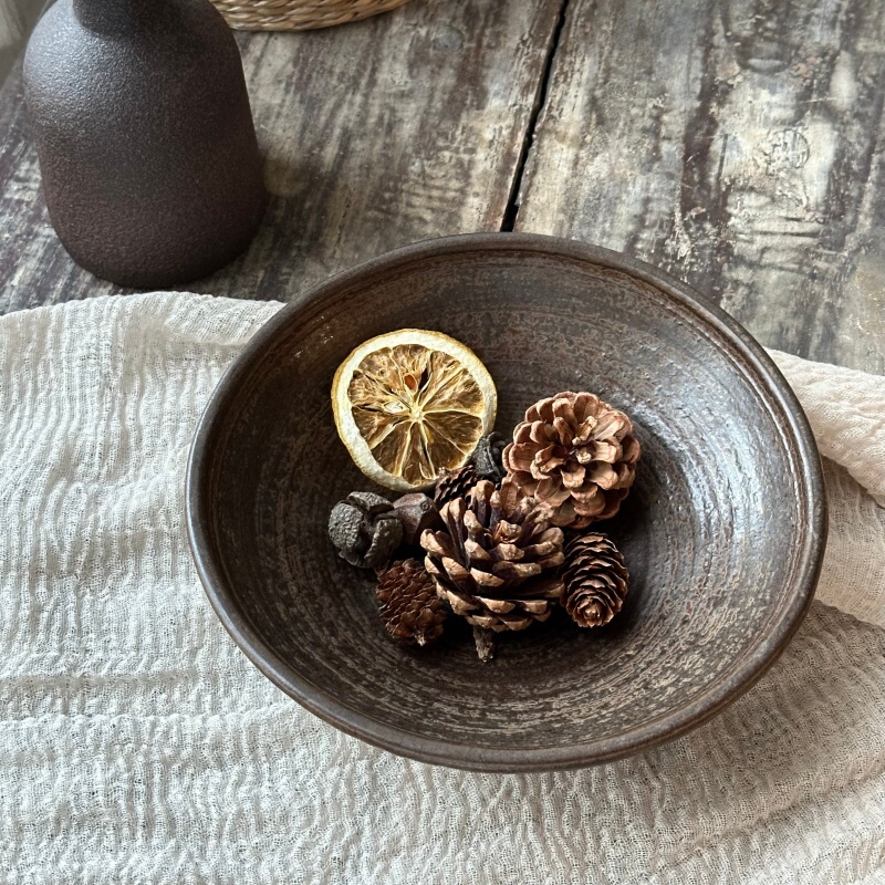 Zhangzhang's Store·Red-Brown 8inch Threaded Deep Plate for Stir-Frying Coarse Pottery Japanese Tableware Retro Home Use for Guesthouses