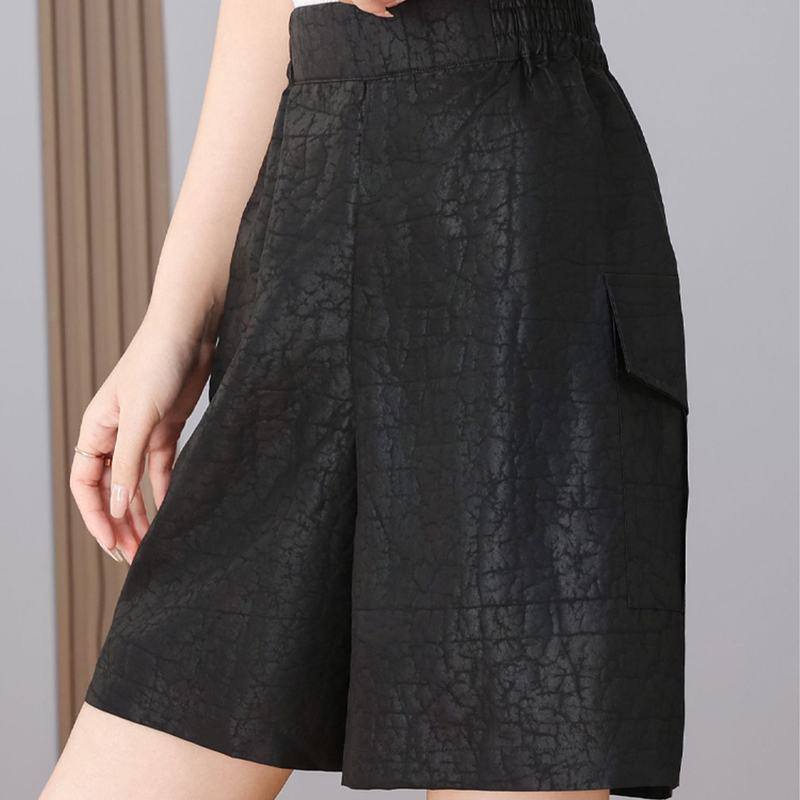 Xiangyun Silk Turtle Pattern Shorts for Women, Summer 2025 New Style, Elastic Waist, Casual Split Pants, Fashionable and Elegant Silk Pants