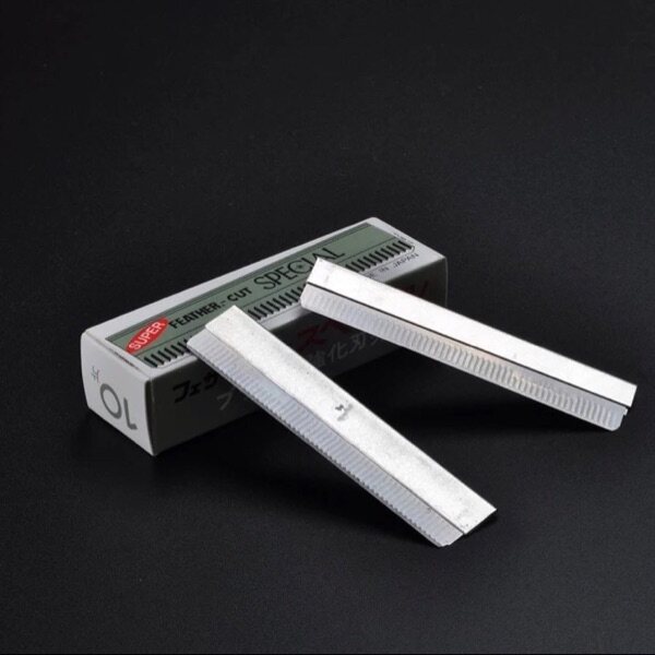 Thrush card artifact small box professional eyebrow trimming blade stainless steel eyebrow scraping blade 10 pieces