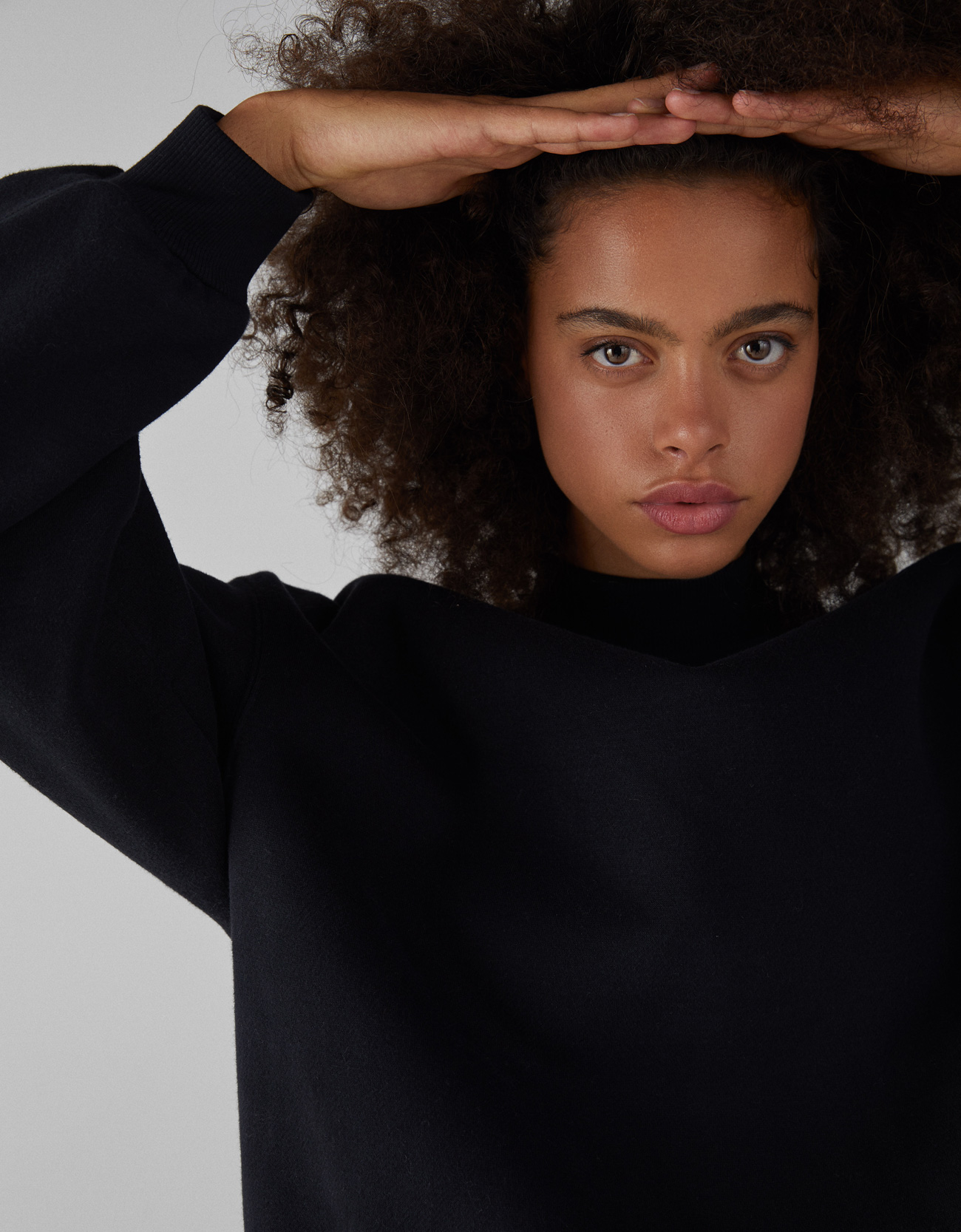 Sweatshirt femme BERSHKA - Ref 3217219 Image 33