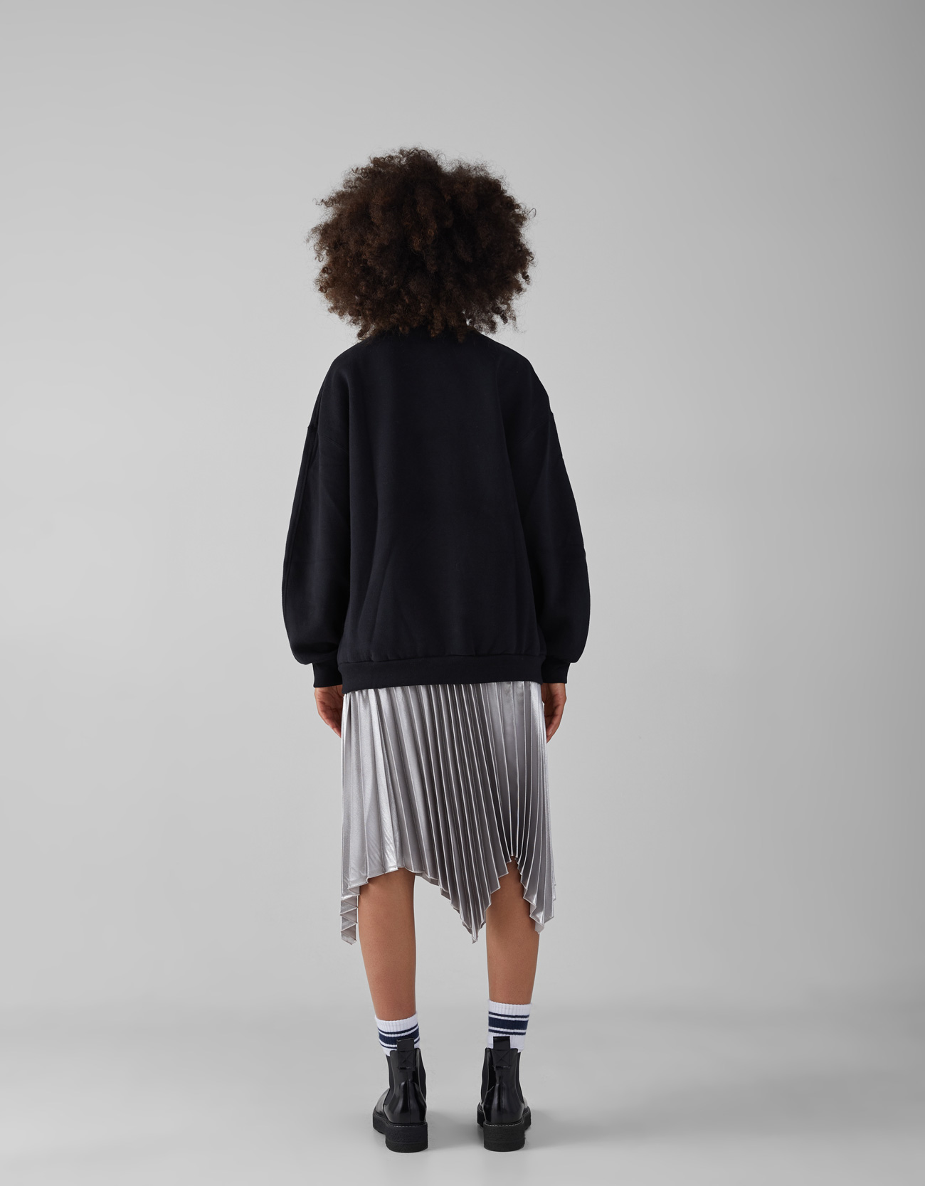 Sweatshirt femme BERSHKA - Ref 3217219 Image 32