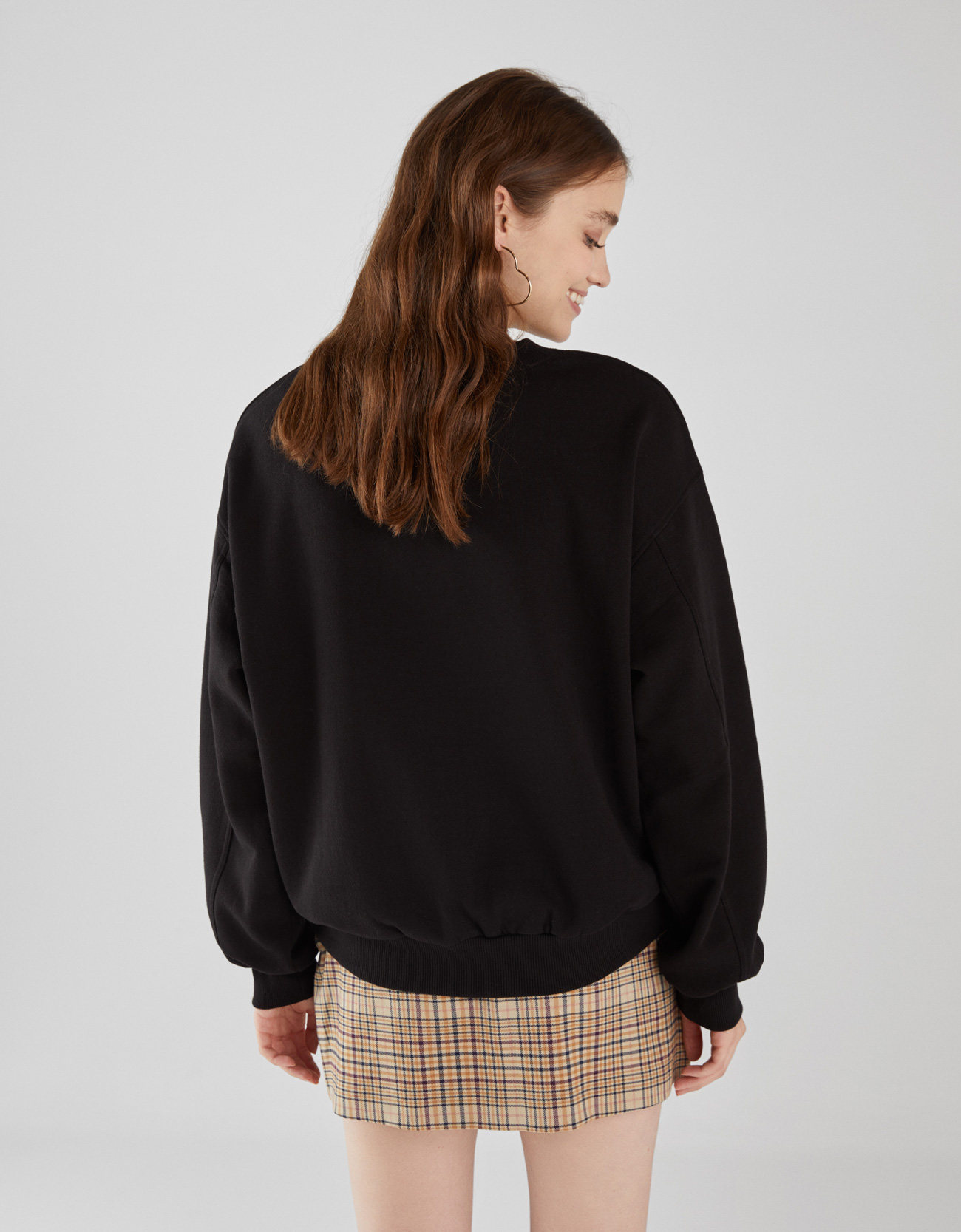 Sweatshirt femme BERSHKA - Ref 3214810 Image 40