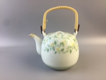Japanese ceramic teapot bubble teapot a field a beautiful flower-painted pine Crane a new