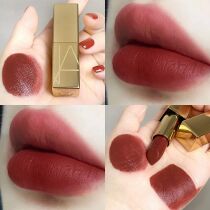 New Years first gold sparkle~NARS Christmas limited edition gold tube magnetic buckle lipstick MONA