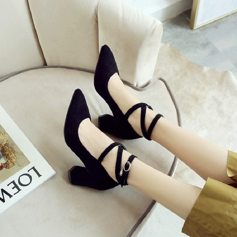 2018 tinh khiết bề mặt sắc tố chéo thắt lưng nhọn miệng nông dày gót giày cao gót nữ giày đơn giày thấp đầu kích thước tùy chỉnh - Giày cắt thấp