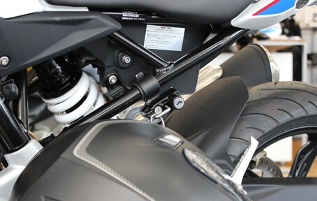 Шлем замок 适用本田cm500叛逆者cm300 cb400x f cb1100改装配件头盔锁防盗锁 Amati