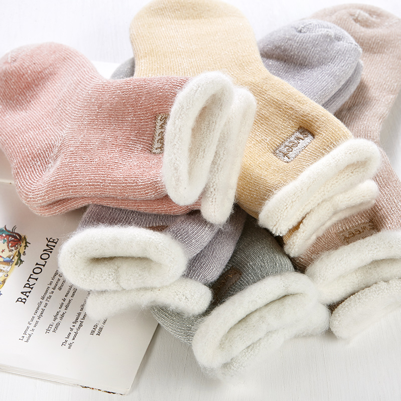 Snow socks female autumn and winter heat heat sleeping northeast cold warm socks anti-cold floor super thick socks