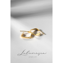 The Moon is the sea · 18K gold minimalist INS Wind plain gold cold advanced geometric irregular female earrings earrings