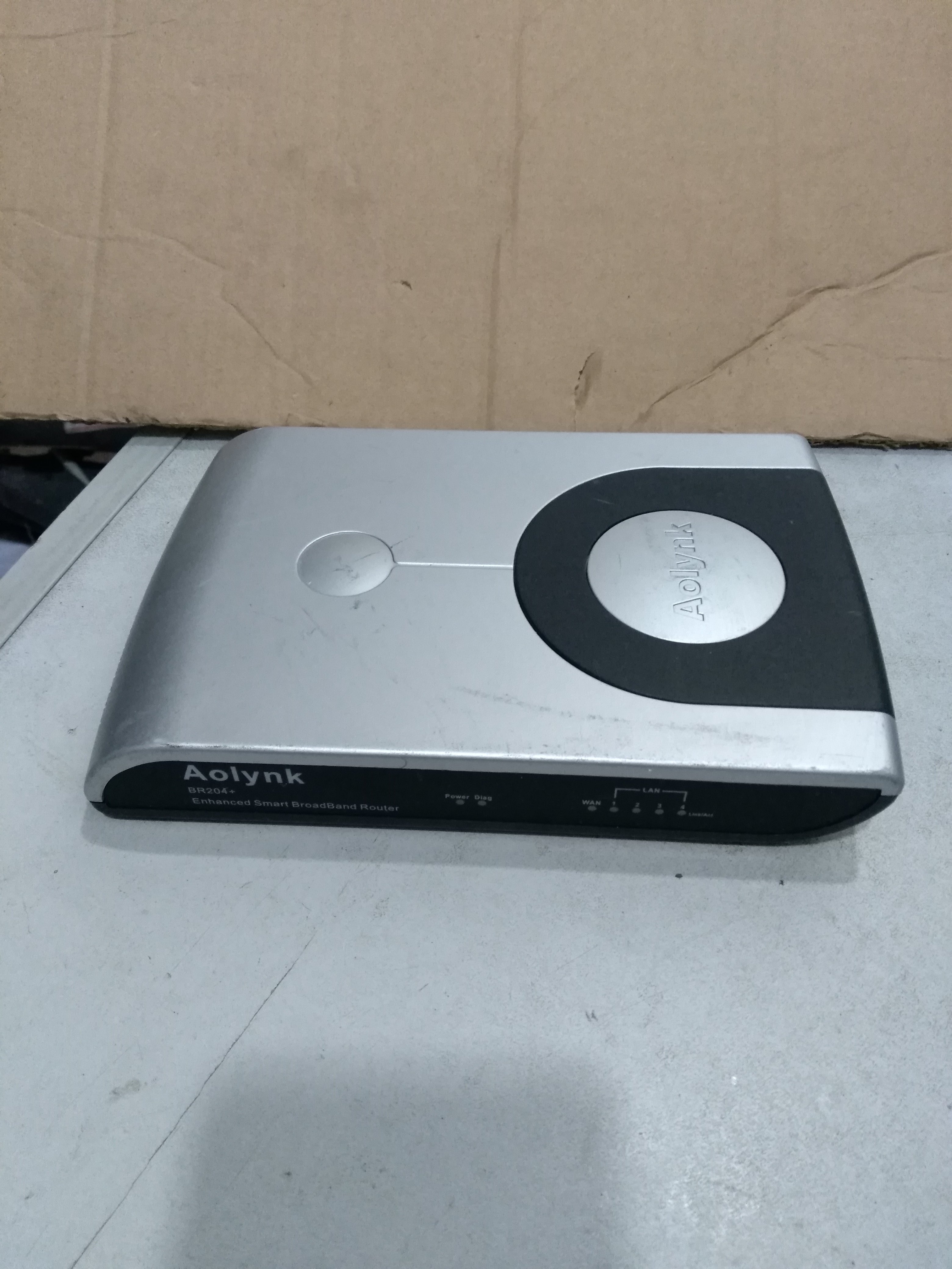 Packaged Huawei 3COM Huasan H3C Aolynk BR204 4-port 100M wired router