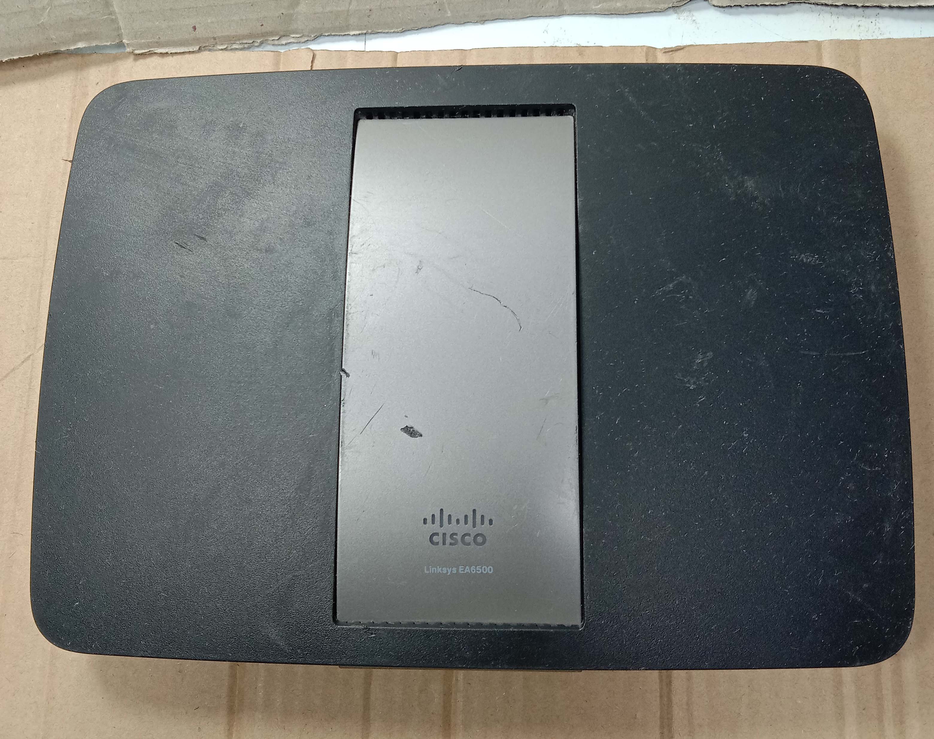 Packaged CISCO Cisco LINKSYS EA6500 Wired Gigabit Wireless Dual Frequency 1750M Wireless Router