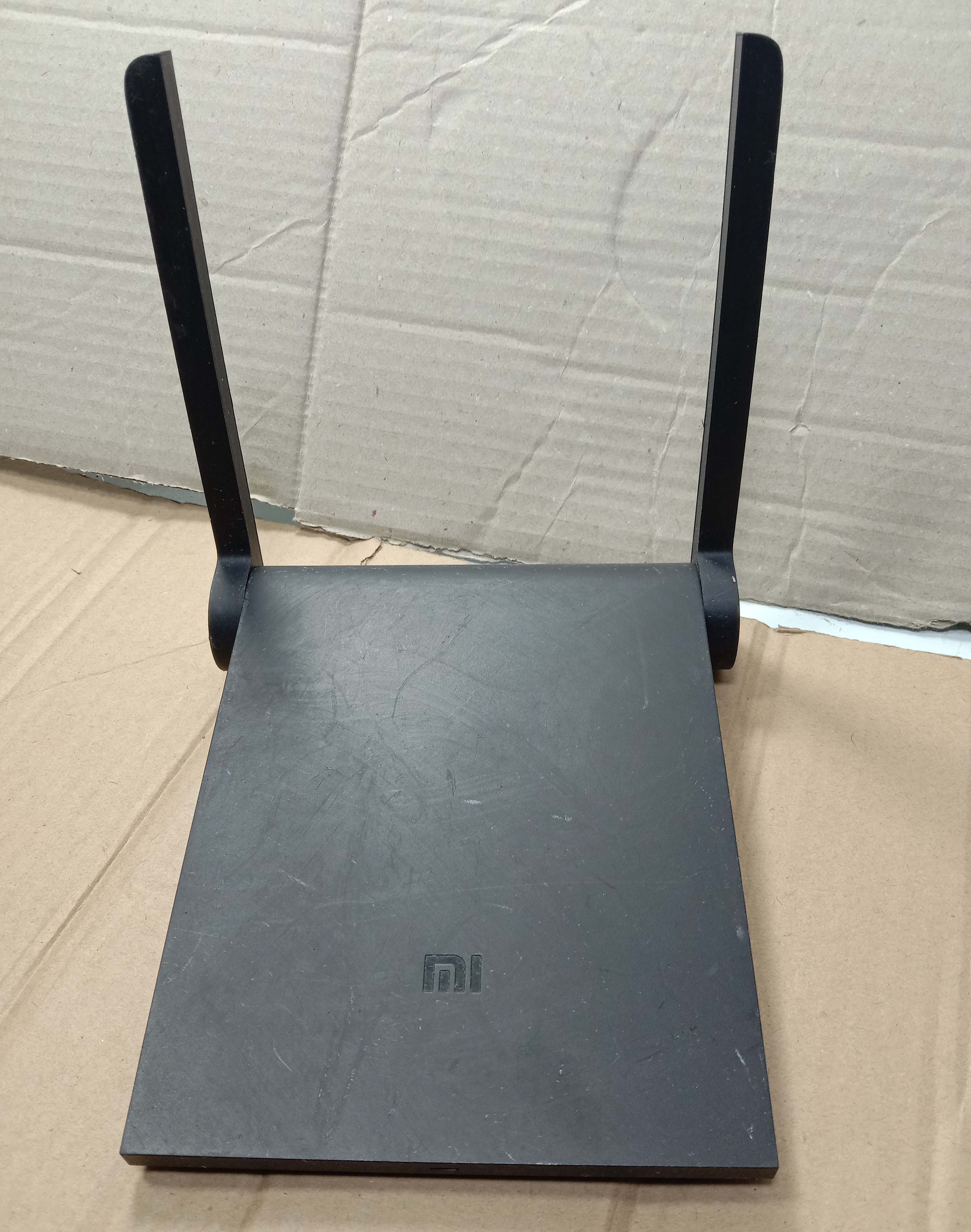 Packaged Xiaomi wireless router mini R1C 300M dual-band WIFI dual-band in one black