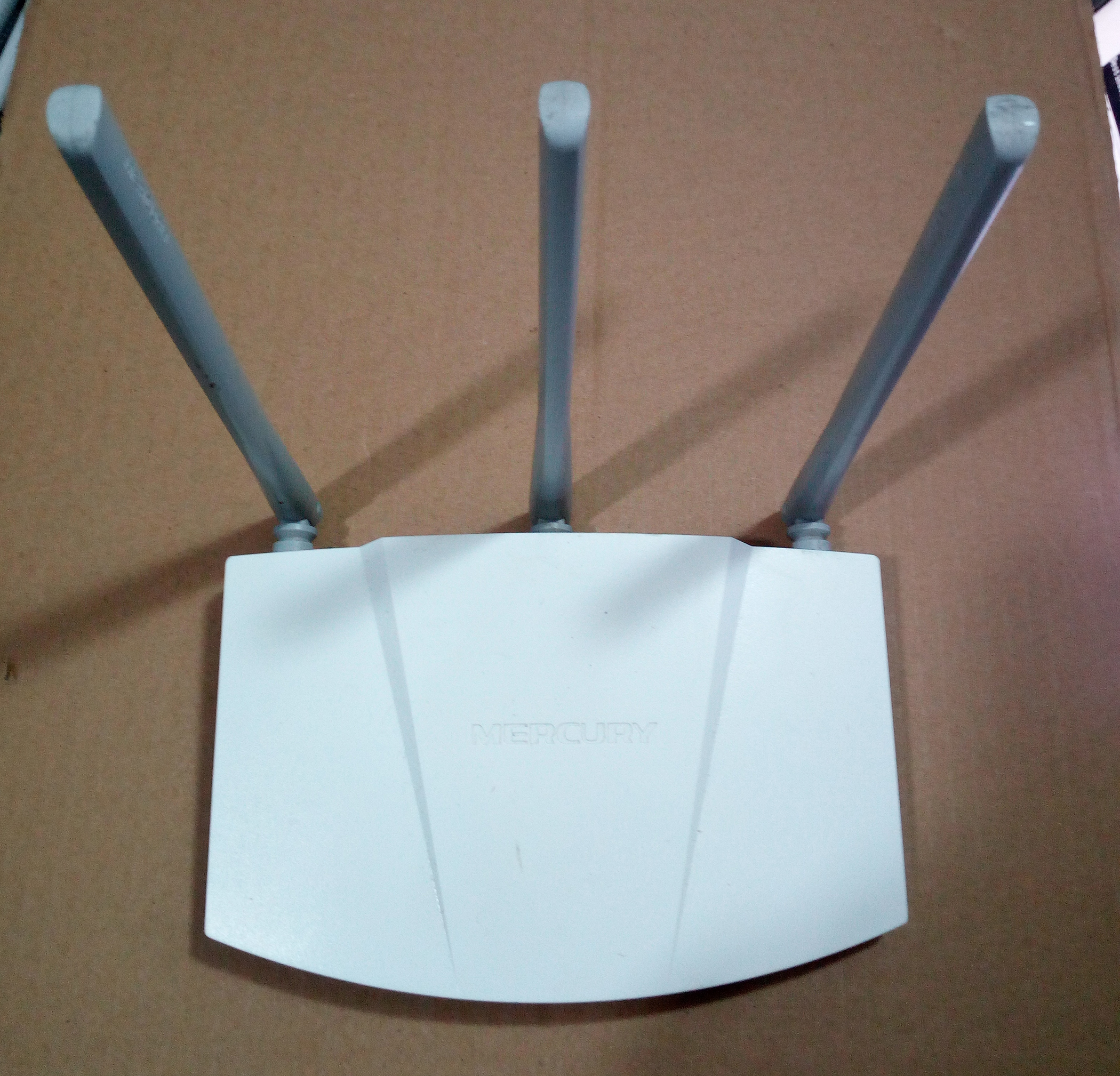 Bag good MERCURY Mercury MW310R Ver: 5 X6 X 300M 3 antenna wireless router
