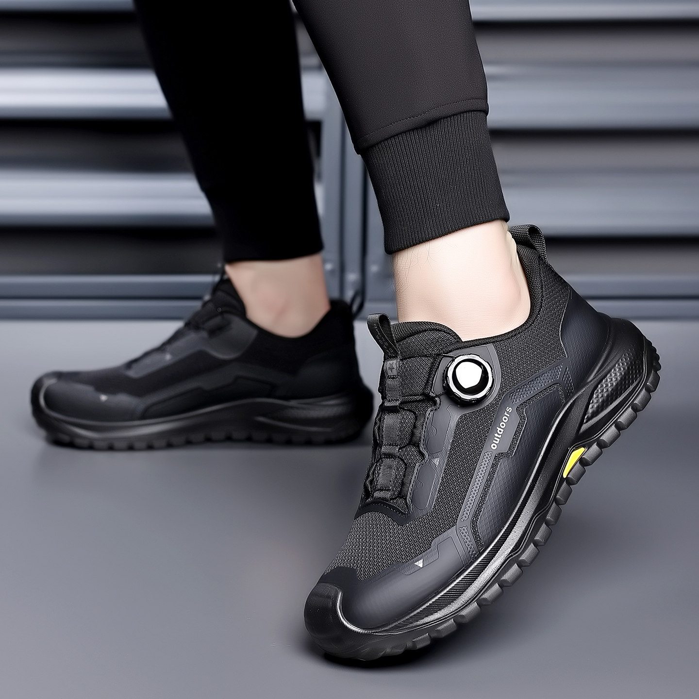 Rotating Buckle Men's Shoes 2025 New Winter Versatile Casual Sports Outdoor Hiking Lace-Free Breathable Non-Slip Trendy Shoes